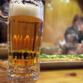 若者のビールなどの酒離れ、飲まない理由や原因は実は単純